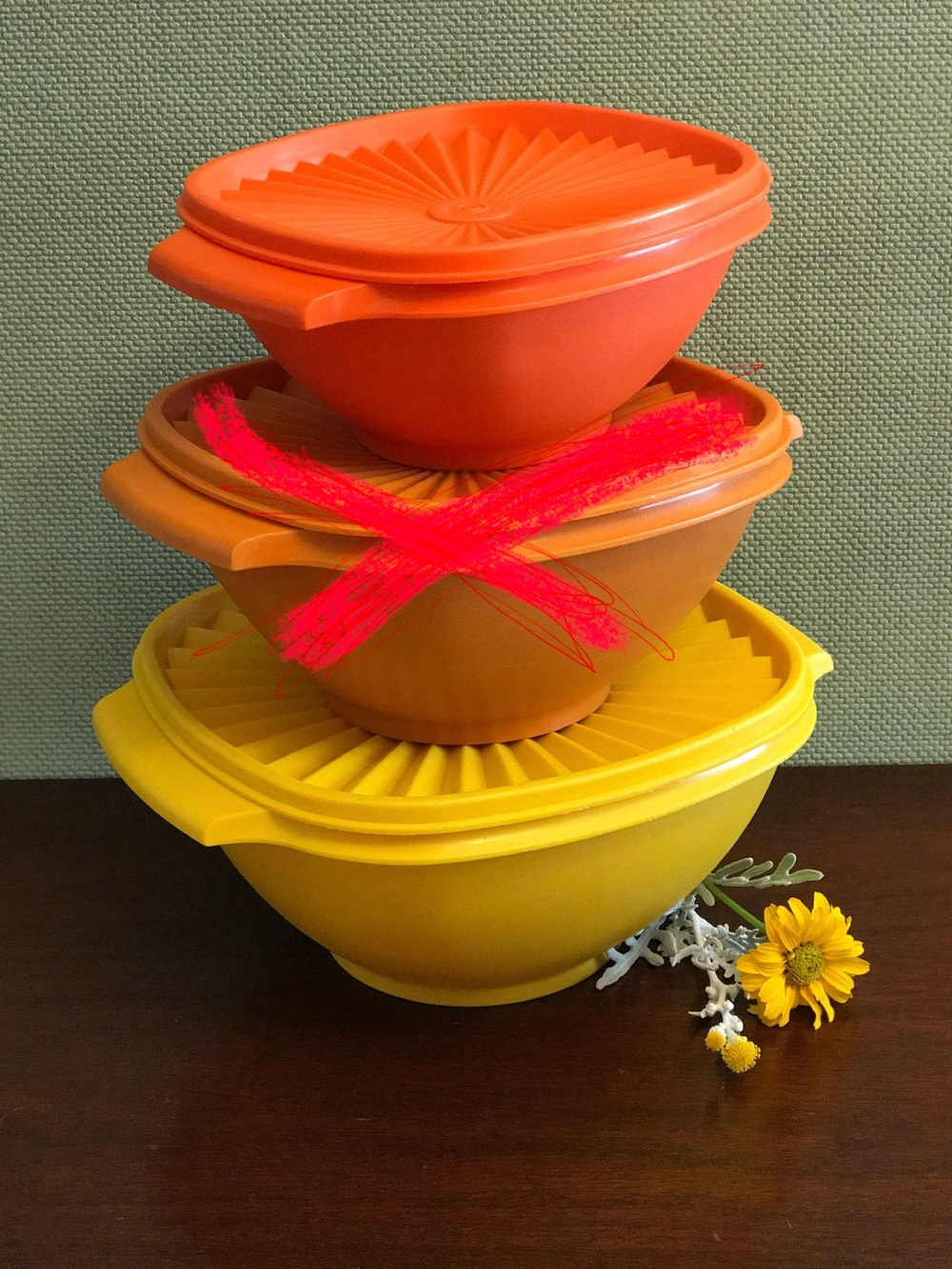 2 Vintage Tupperware Orange & Yellow Mixing Bowl Set - Home Kitchen